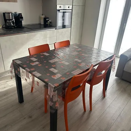 House Adriano Apartman *